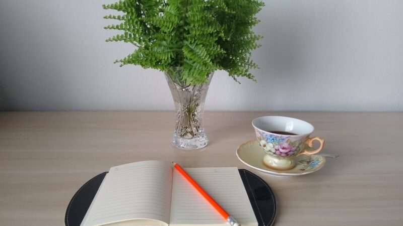 Posso lhe servir um café?